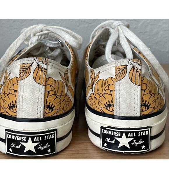 Converse Chuck Taylor 70 Low 'Vintage Floral' Sneakers - Picture 2 of 9